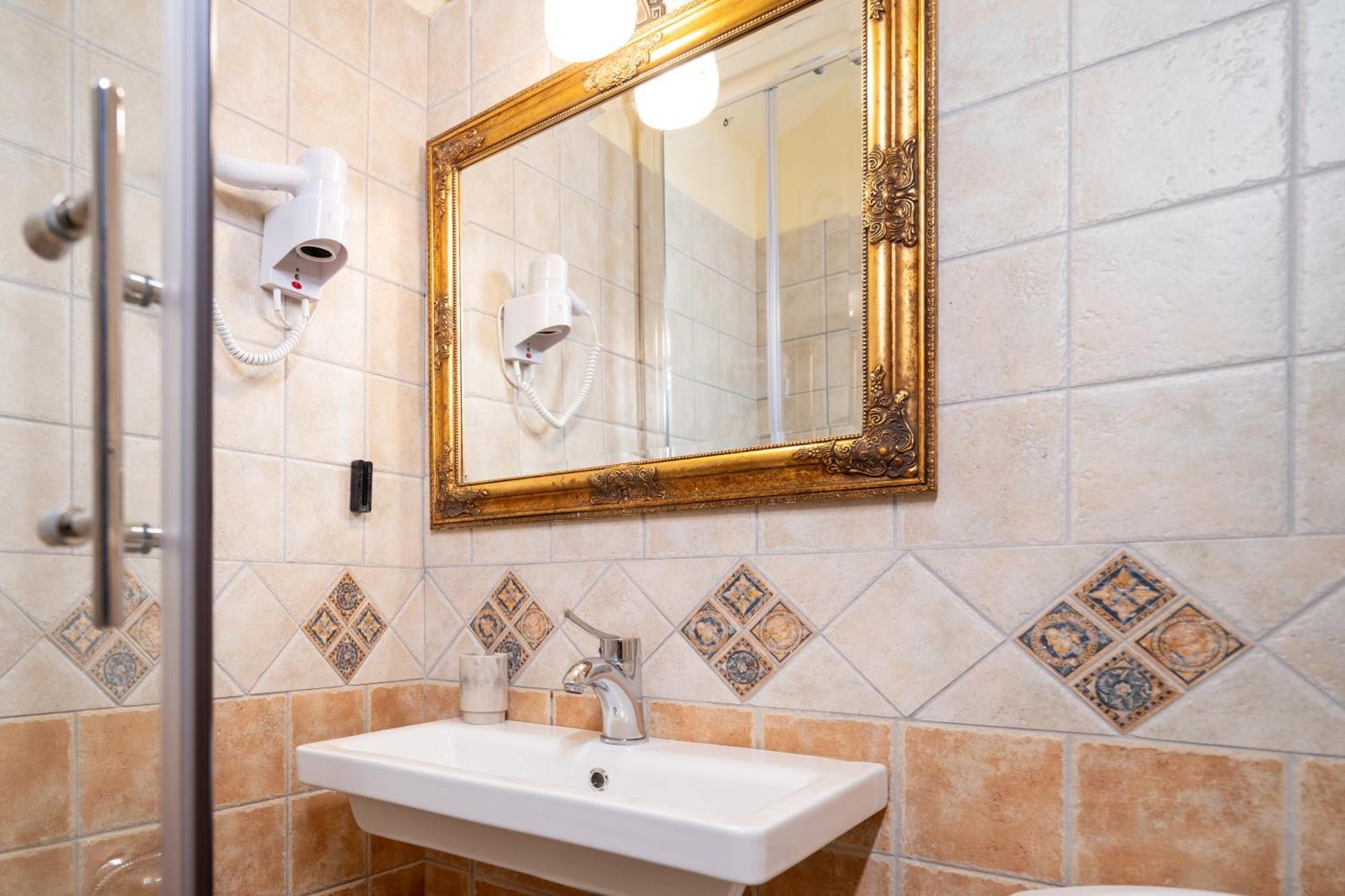 Archontiko Eleni Hotel Ándros Dış mekan fotoğraf